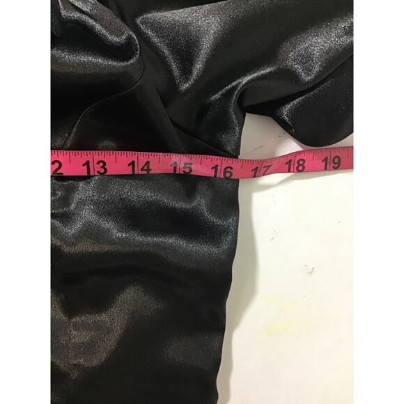 MILK & HONEY M L Black Satin Puff Sleeves V-Neck Lace up Blouse Crop Top NWT B80 - Picture 4 of 6